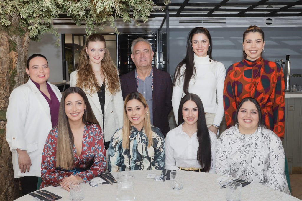 Comienzan Los Almuerzos De Las Candidatas A Bellesa Del Foc D Alacant I