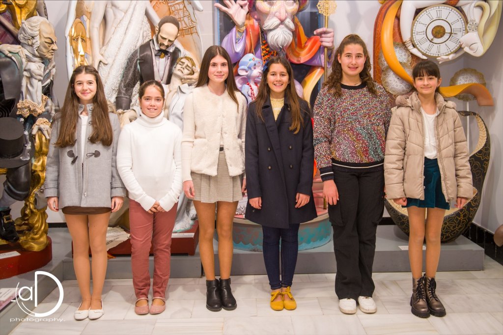 Las Candidatas A Bellesa Del Foc Infantil D Alacant Conocen A Su